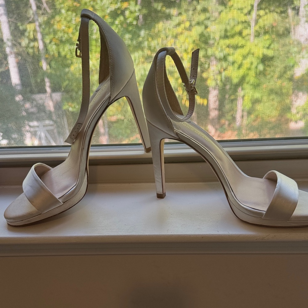 ANTONIO MELANI Cream Ankle Strap Heels
